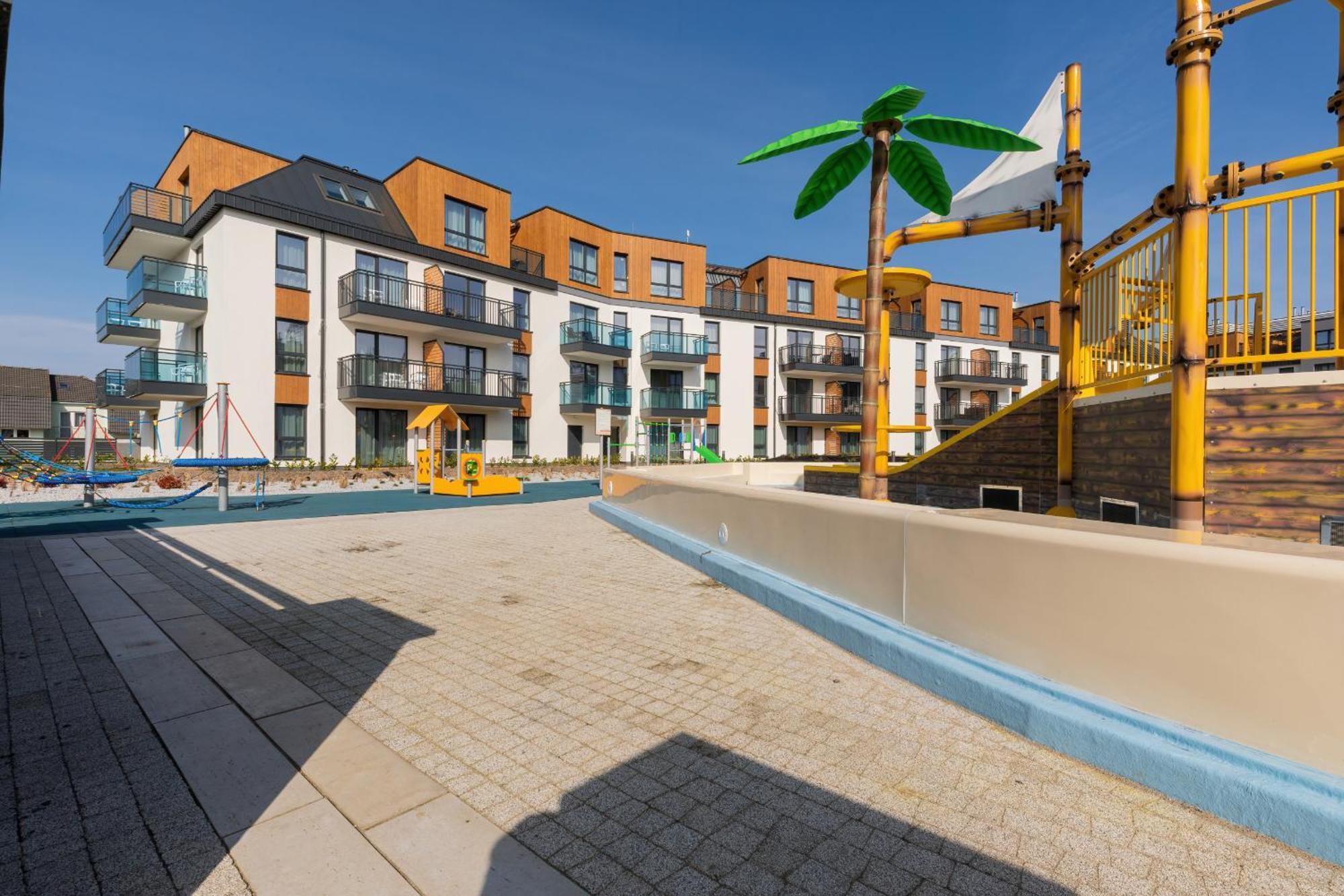 Perfect Holiday Apartments Bel Mare By Noclegi Renters Мендзиздроє Екстер'єр фото