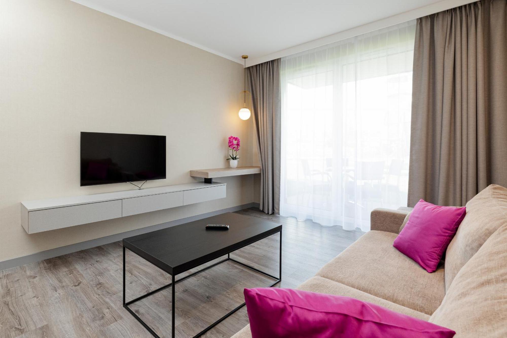 Perfect Holiday Apartments Bel Mare By Noclegi Renters Мендзиздроє Екстер'єр фото